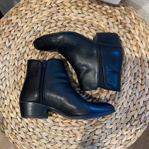 *15% OFF*Steve Madden Chelsea Boot (Bundle + Save)